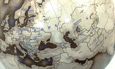 928/WB Глобус-бар напольный "Elegance - Black/Warm Grey", d=40 см (Zoffoli, Италия) (современная карта мира на английском языке) 928/WB Глобус-бар напольный "Elegance - Black/Warm Grey", d=40 см (Zoffoli, Италия) (современная карта мира на английском языке)