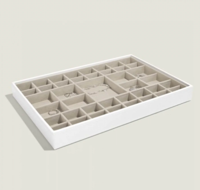 Лоток LC Designs для хранения украшений арт.73109, белый Лоток LC Designs для хранения украшений арт.73109, белый