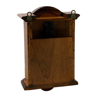 Часы настенные с маятником