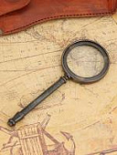 Морская лупа в кожаном футляре