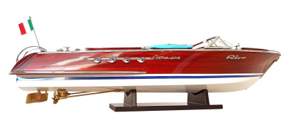 Модель катера "Riva Aquarama" 50*14*14 Модель катера "Riva Aquarama" 50*14*14