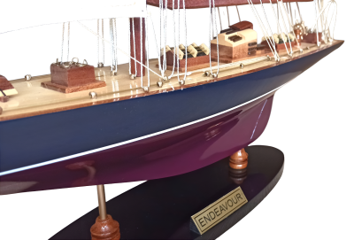 Яхта Endeavour, Y-01 Яхта Endeavour, Y-01