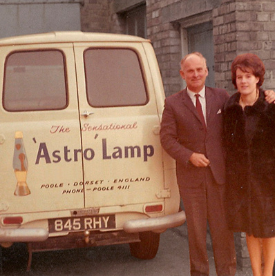 Лава лампа Mathmos Astro Жёлтая/Розовая Copper