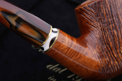 Трубка Mastro de Paja Pettinata Classica с цветным кольцом Трубка Mastro de Paja Pettinata Classica с цветным кольцом