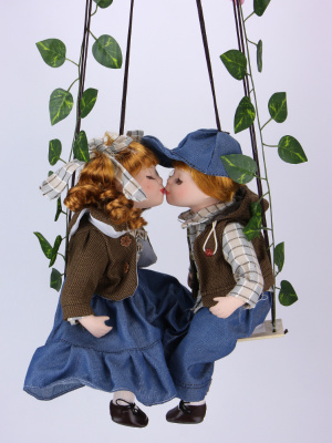 Куклы фарфоровые Валентин и Валентина