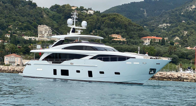 Яхта "PRINCESS SUPERYACHTS 30M White Blac", арт.SB2405P