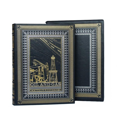Книга Нефть и газ. (на англ. языке)