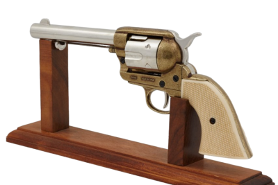 Макет. Револьвер Кольт CAL.45 PEACEMAKER 5½" ("Миротворец") (США, 1873 г.), латунь, рукоять под кость