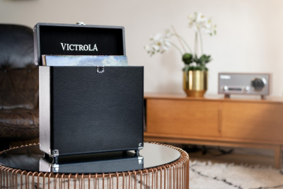 Кейс Victrola для виниловых пластинок на 30шт, VSC-20-BK