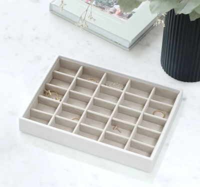 Лоток LC Designs для хранения украшений арт.70959, белый Лоток LC Designs для хранения украшений арт.70959, белый