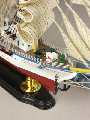 Модель парусника Надежда, 52 см