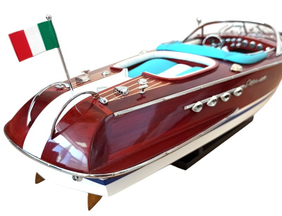 Модель катера "Riva Aquarama" 50*14*14 Модель катера "Riva Aquarama" 50*14*14
