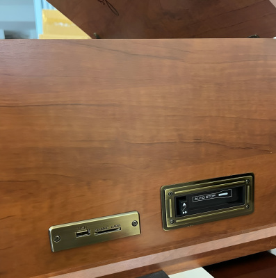 Виниловый проигрыватель Locus-A VP-200