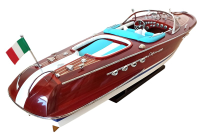 Модель катера "Riva Aquarama" 50*14*14 Модель катера "Riva Aquarama" 50*14*14