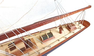 Яхта Endeavour, Y-01 Яхта Endeavour, Y-01