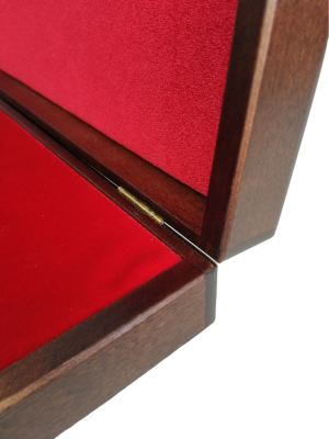 Пистолет Маузер в подарочном футляре Пистолет Маузер в подарочном футляре