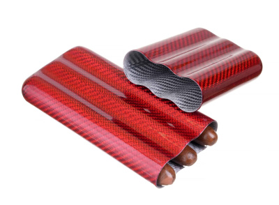 Чехол Lubinski на 3 сигары, красный карбон Чехол Lubinski на 3 сигары, красный карбон