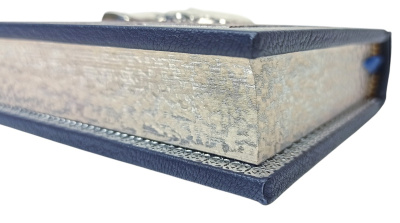 Книга Владимир Путин. Цитаты и афоризмы (на подставке с серебряным ликом)