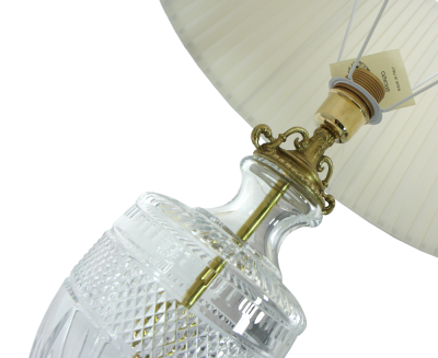 Лампа настольная интерьерная на бронзовом основании с тканевым абажуром