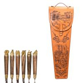 Шампура подарочные 6шт. (звери) в колчане из натуральной кожи (охотник, гравировка), арт.308КК6-Г2 Шампура подарочные 6шт. (звери) в колчане из натуральной кожи (охотник, гравировка), арт.308КК6-Г2